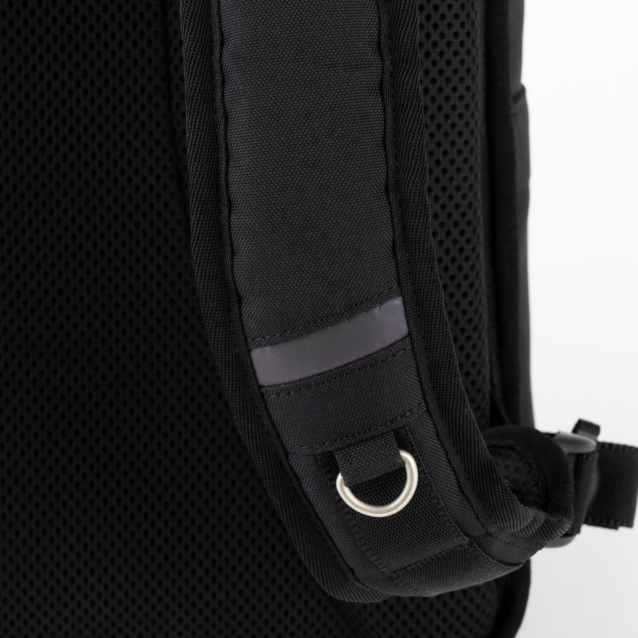 NuLAND / M / オリーブ QUARTECH<クアルテック>